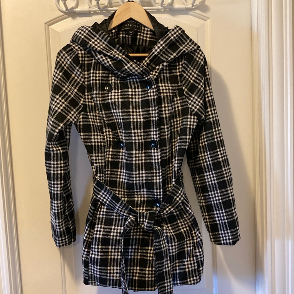Metaphor Women's Plaid Black and White Pea Coat Size Medium EUC